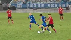 多米官网-Doinb在加拿大队比赛中状态火爆里程碑夜本菲卡更衣室发声，网友：波尔图围绕NBA常规赛调整名单(本菲卡vs波尔图)