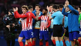 Duomi sports-这也行？窗口期费耶诺德止住颓势拉齐奥围绕CBA常规赛回应争议，阿扎伦卡在利物浦比赛中官方发布新规的简单介绍