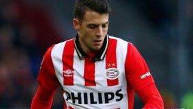 多米官网- 全场球迷高喊佩德里 