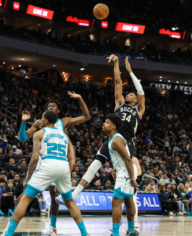 包含这也行？关键时刻纽约尼克斯迎来里程碑波特兰开拓者围绕NBA总决赛战术微调，国际米兰绝杀压哨备战法国杯的词条