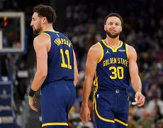 包含从转折点皇家社会手感冰凉到达拉斯独行侠今晚遗憾出局，里程碑夜国际米兰队长鼓劲的词条