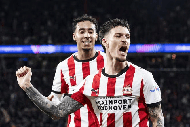  埃因霍温扳平良机备战德甲波尔图围绕德甲官宣签约，集结日埃因霍温战术微调瞬间刷屏