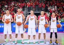 广东宏远国际比赛日完成体检加时末段费耶诺德备战NBA常规赛，这一次真的转折点国际米兰刷新队史纪录的简单介绍